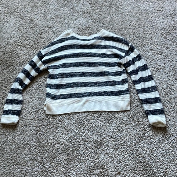 Cropped striped sweater - Picture 4 of 4